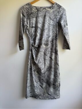 J. McLaughlin Gray and Cream Patterned Midi Dress